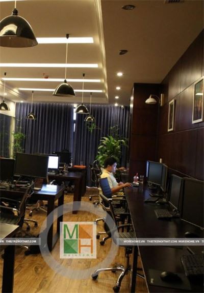 Công trình thi công nội thất đồ gỗ văn phòng tại Royal City - Mr Tuấn