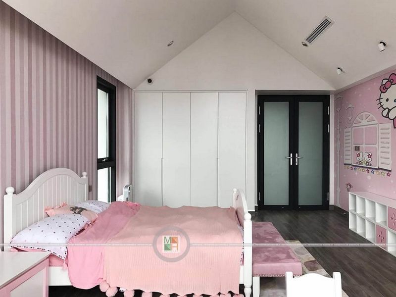 của bạn thêm đẹp
Tủ áo âm tường sẽ góp phần làm cho không gian nhà của bạn trở nên đẹp hơn.